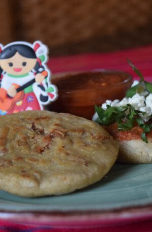 Gorditas de Chicharrón (6 Stück)